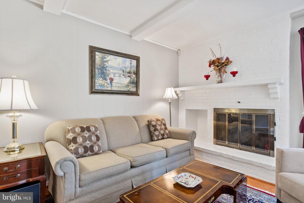 1312 MIDMEADOW ROAD