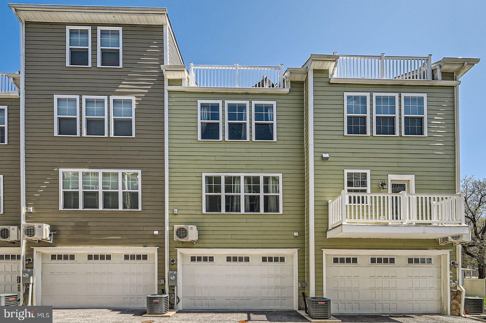 423 E JEFFERSON AVENUE