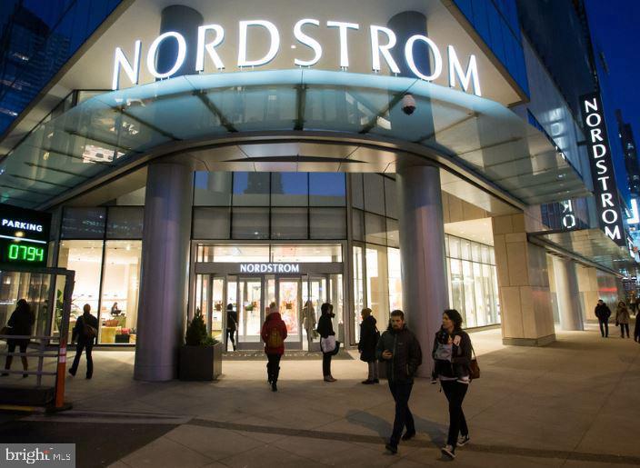 423 E JEFFERSON AVENUE