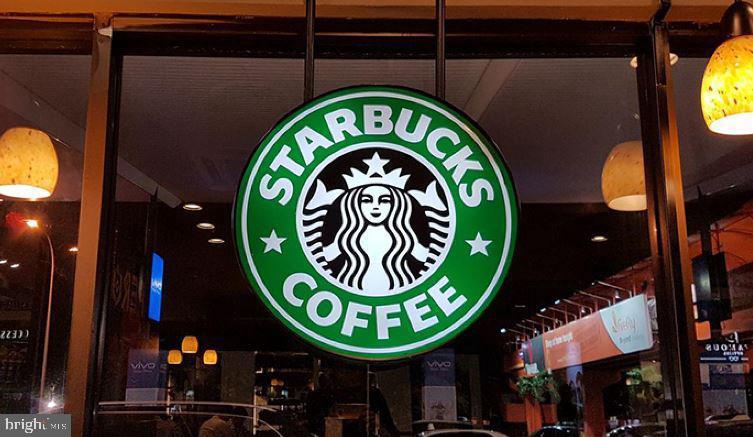 423 E JEFFERSON AVENUE