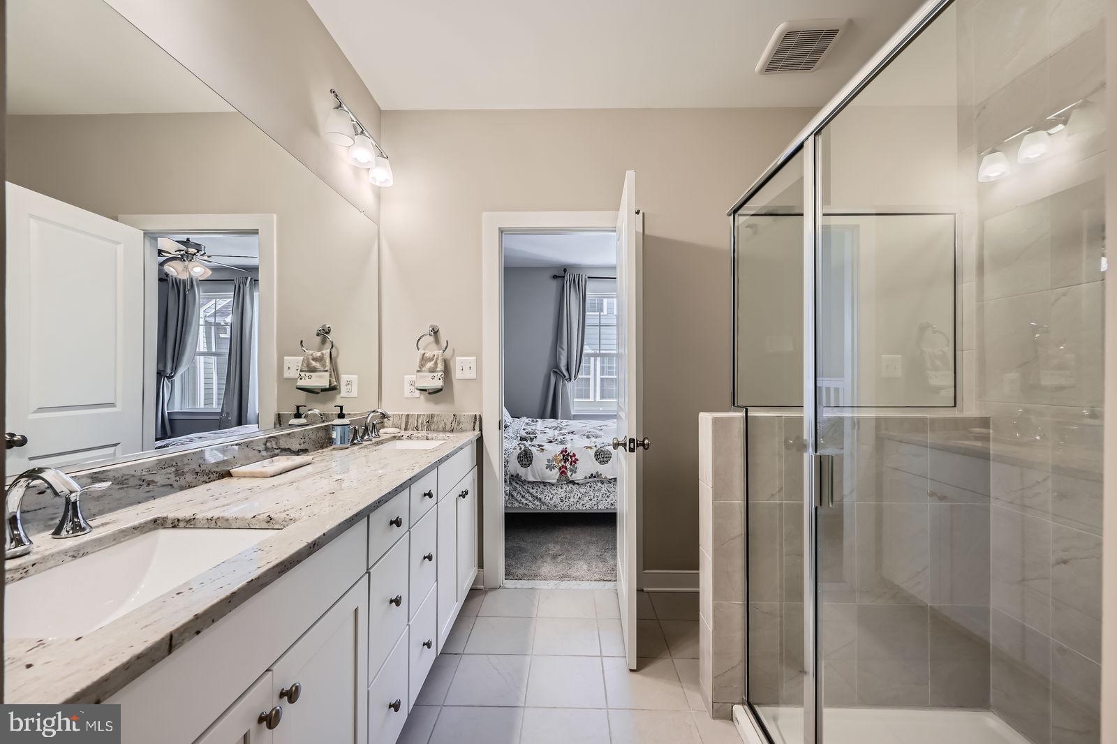 423 E JEFFERSON AVENUE