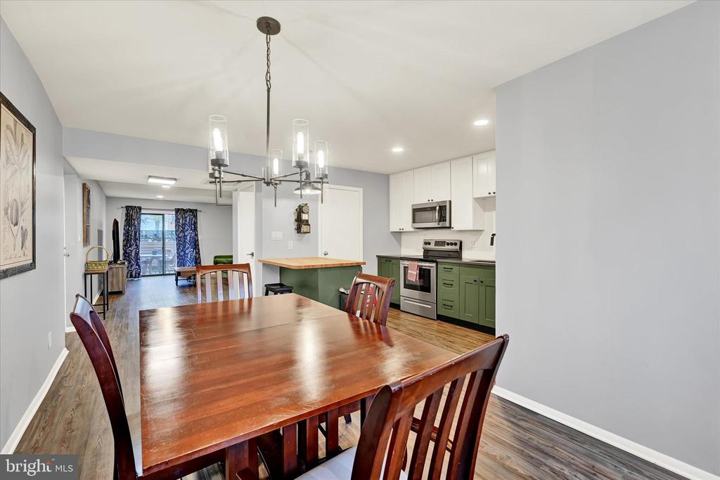 8000 VALLEY MANOR ROAD 1B