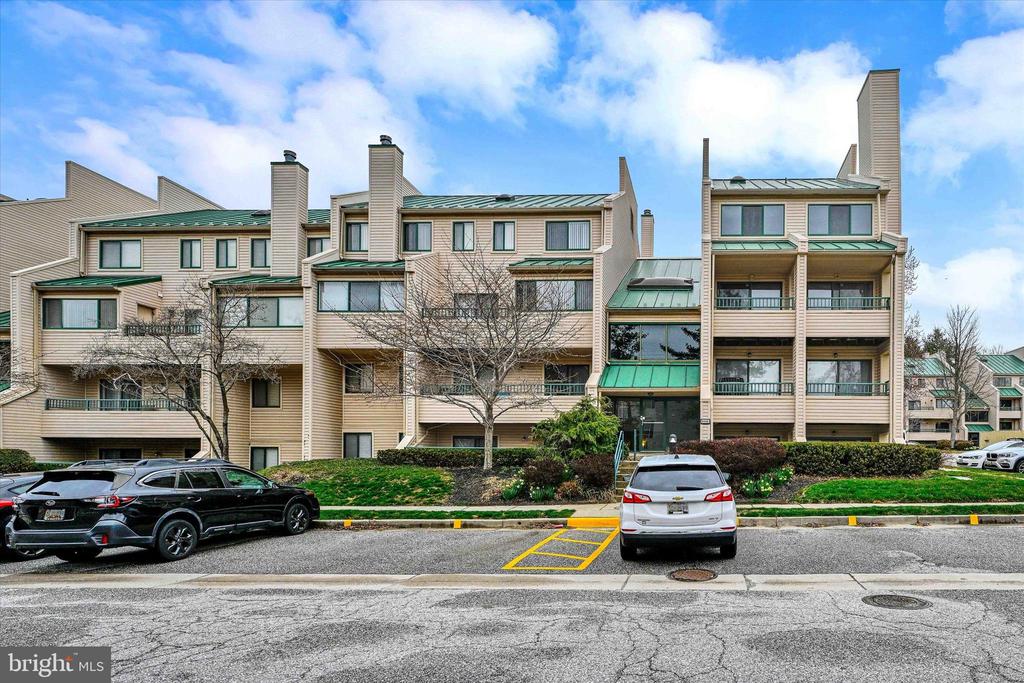 8000 VALLEY MANOR ROAD 1B
