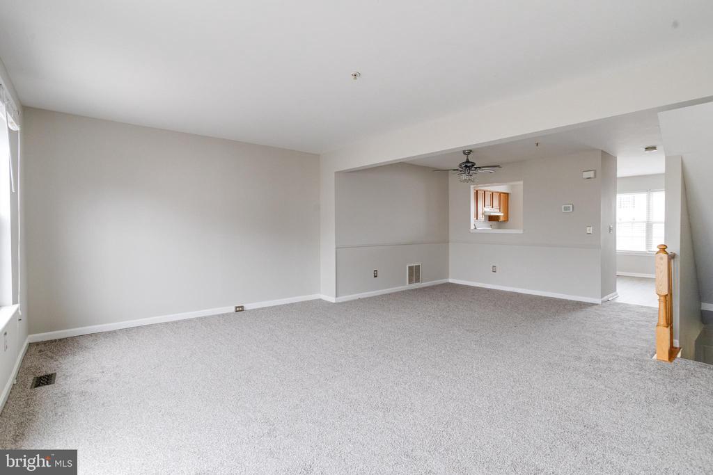 658 HUNTING FIELDS ROAD