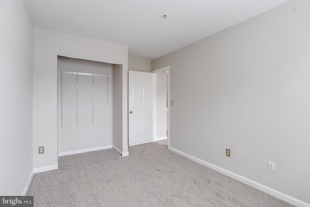 658 HUNTING FIELDS ROAD