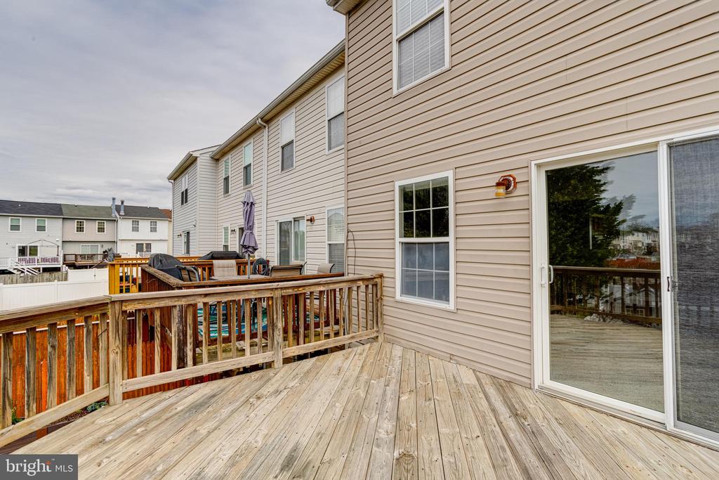 658 HUNTING FIELDS ROAD