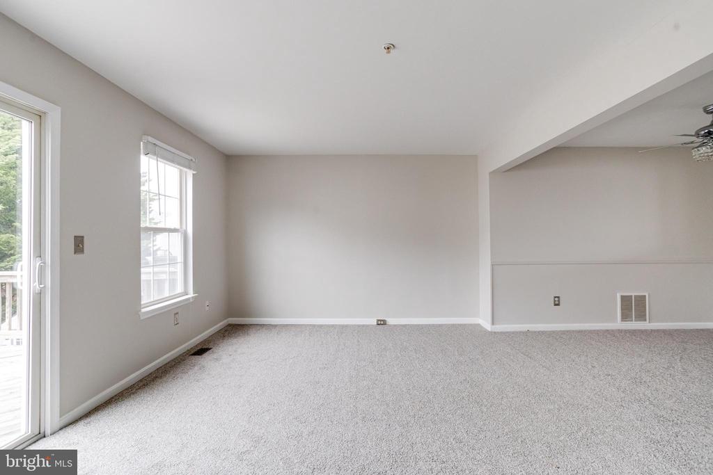 658 HUNTING FIELDS ROAD