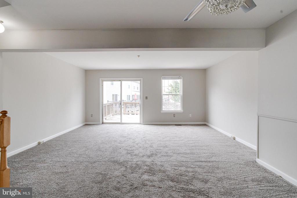 658 HUNTING FIELDS ROAD