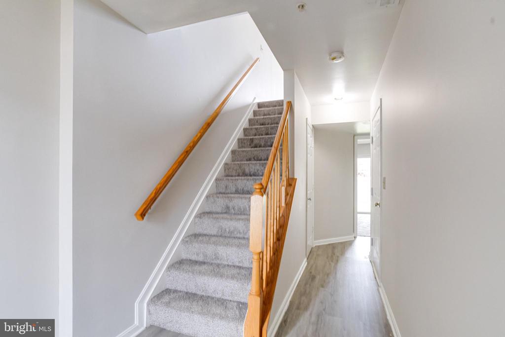 658 HUNTING FIELDS ROAD