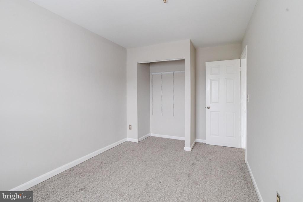 658 HUNTING FIELDS ROAD
