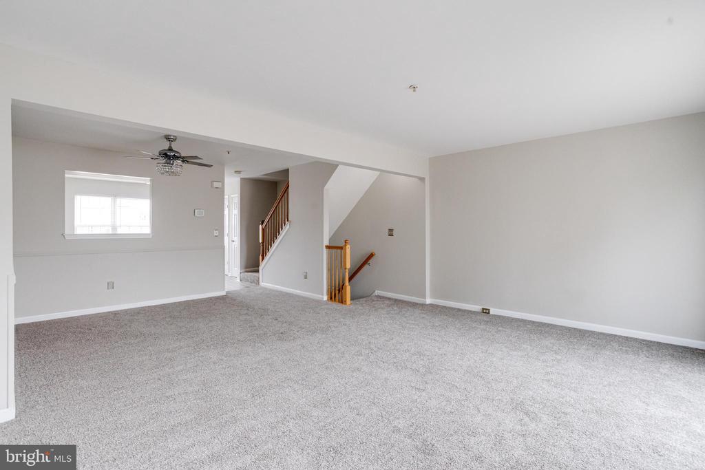 658 HUNTING FIELDS ROAD