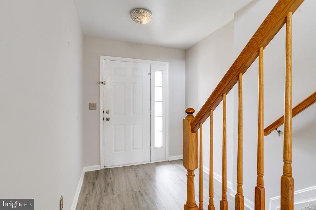 658 HUNTING FIELDS ROAD