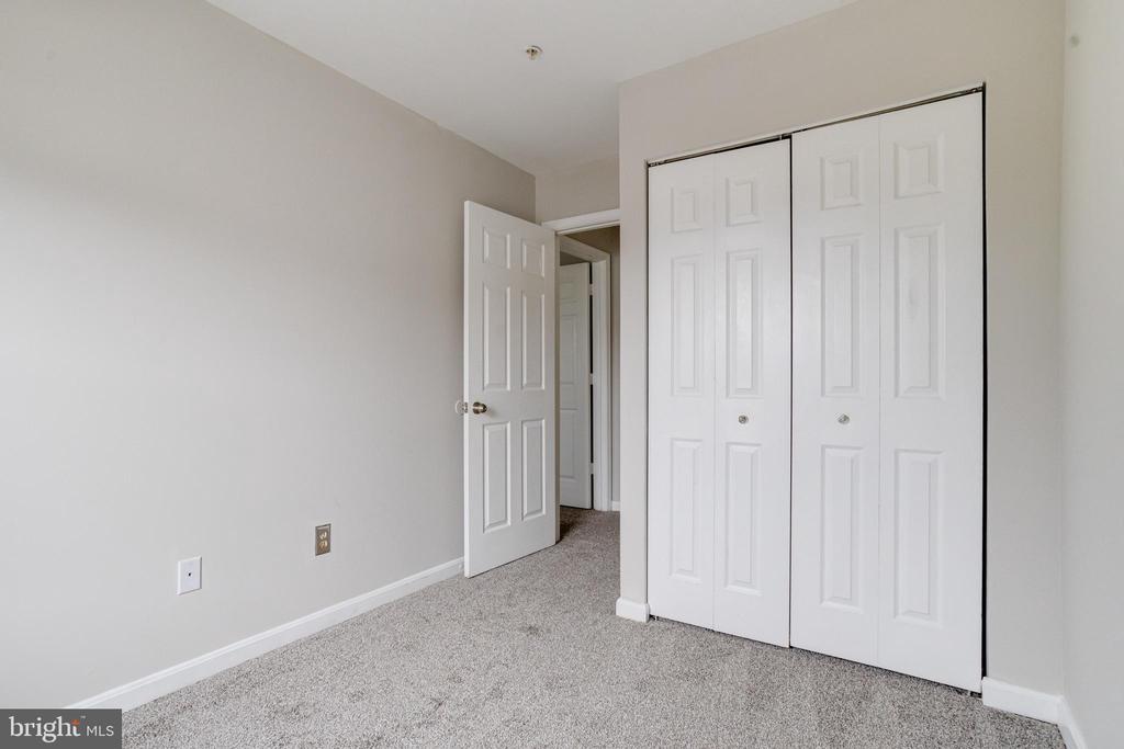 658 HUNTING FIELDS ROAD