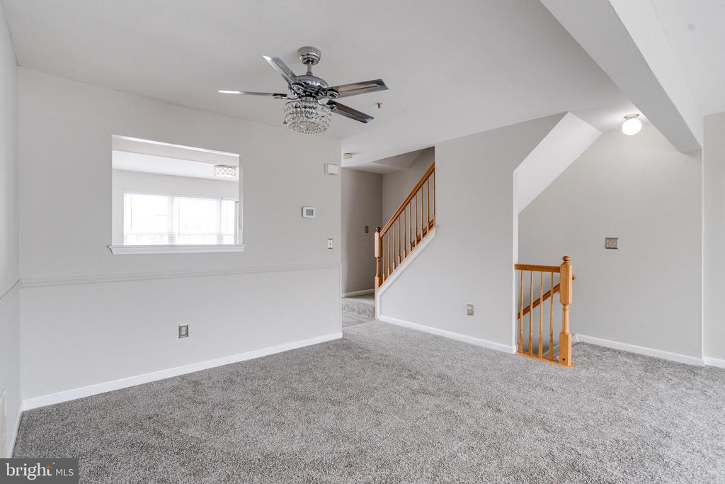 658 HUNTING FIELDS ROAD