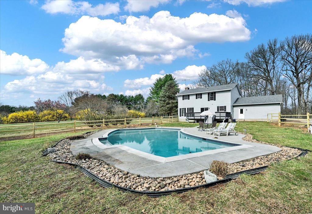 227 BENTLEY ROAD