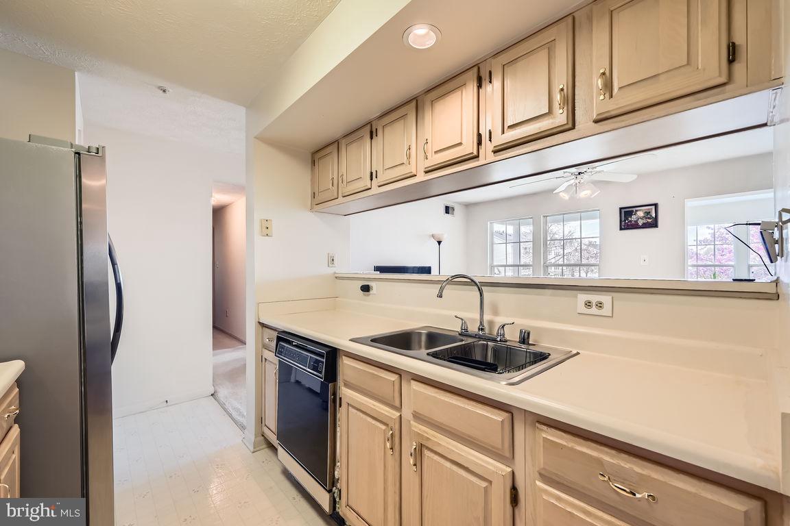 77 LAUREL PATH COURT 4