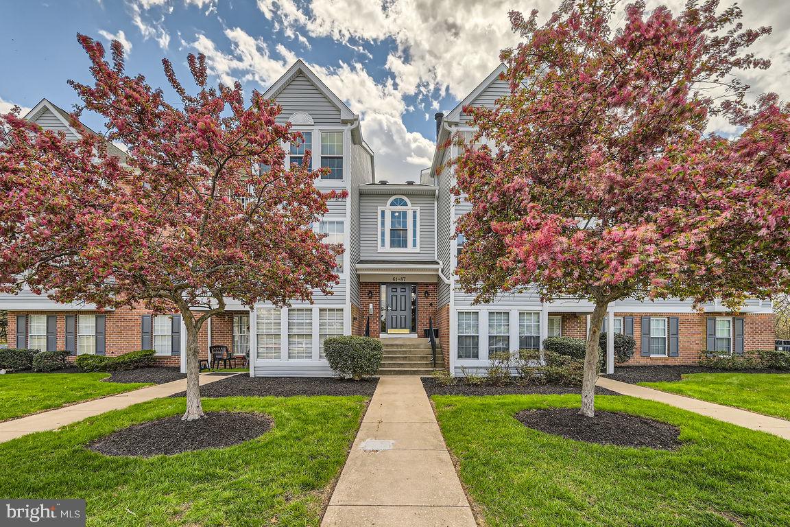 77 LAUREL PATH COURT 4