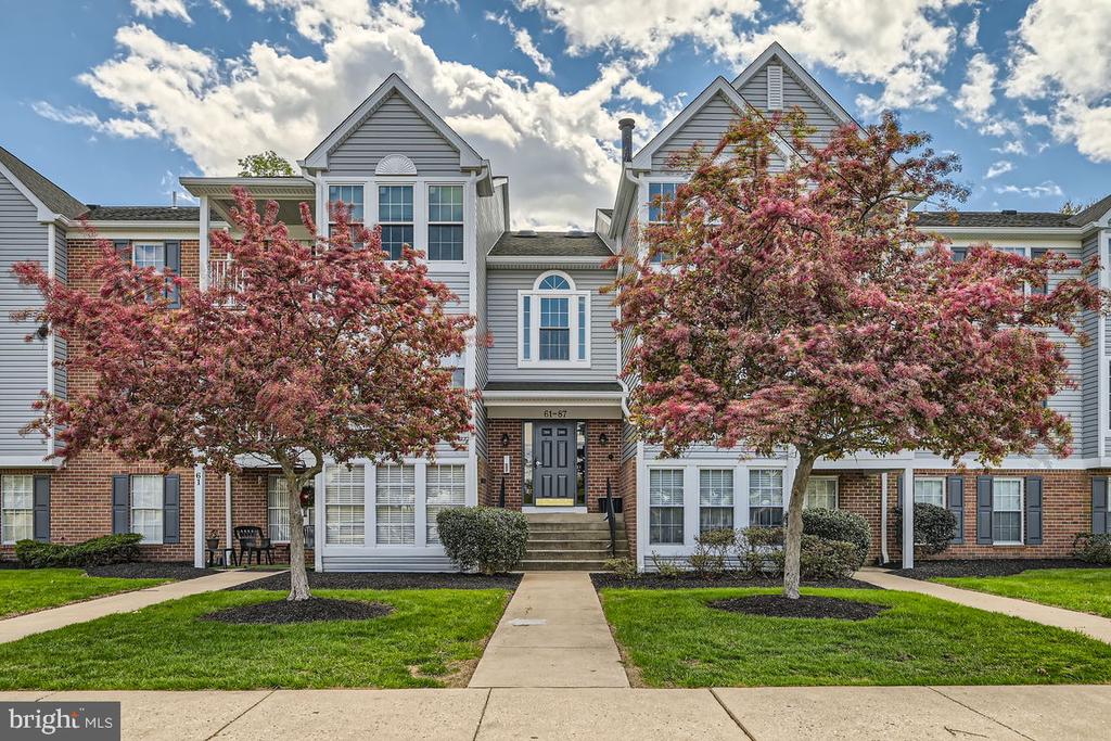 77 LAUREL PATH COURT 4