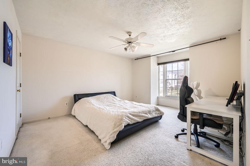 77 LAUREL PATH COURT 4