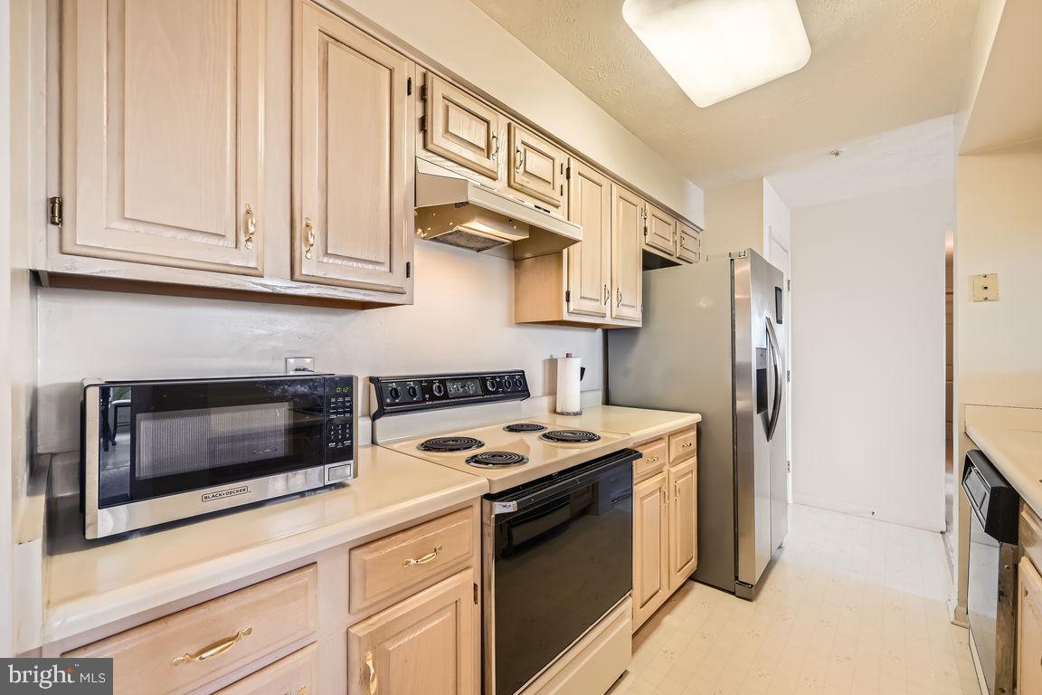77 LAUREL PATH COURT 4