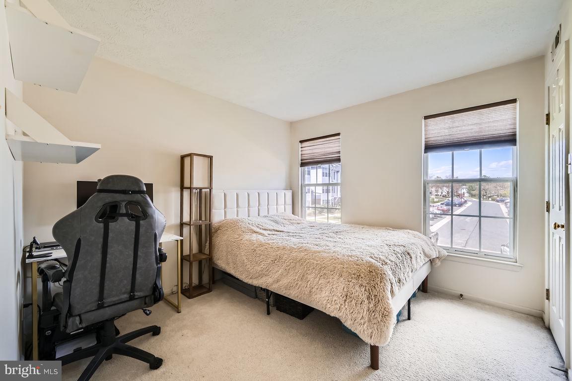 77 LAUREL PATH COURT 4