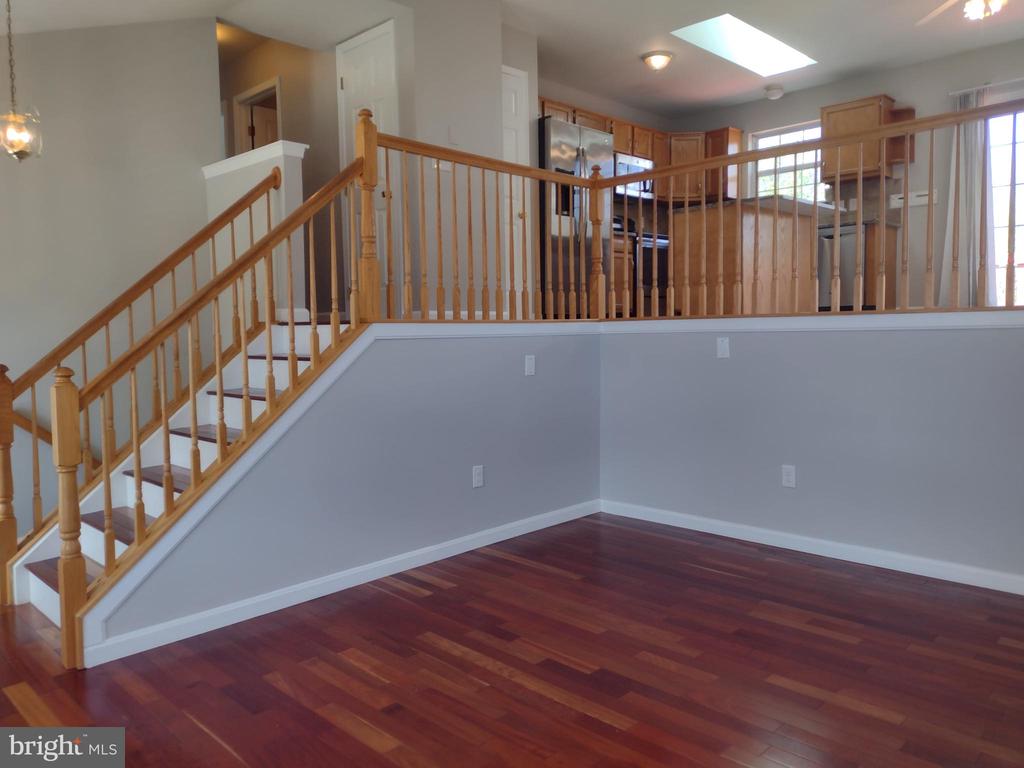 1012 MEADOW GLEN ROAD