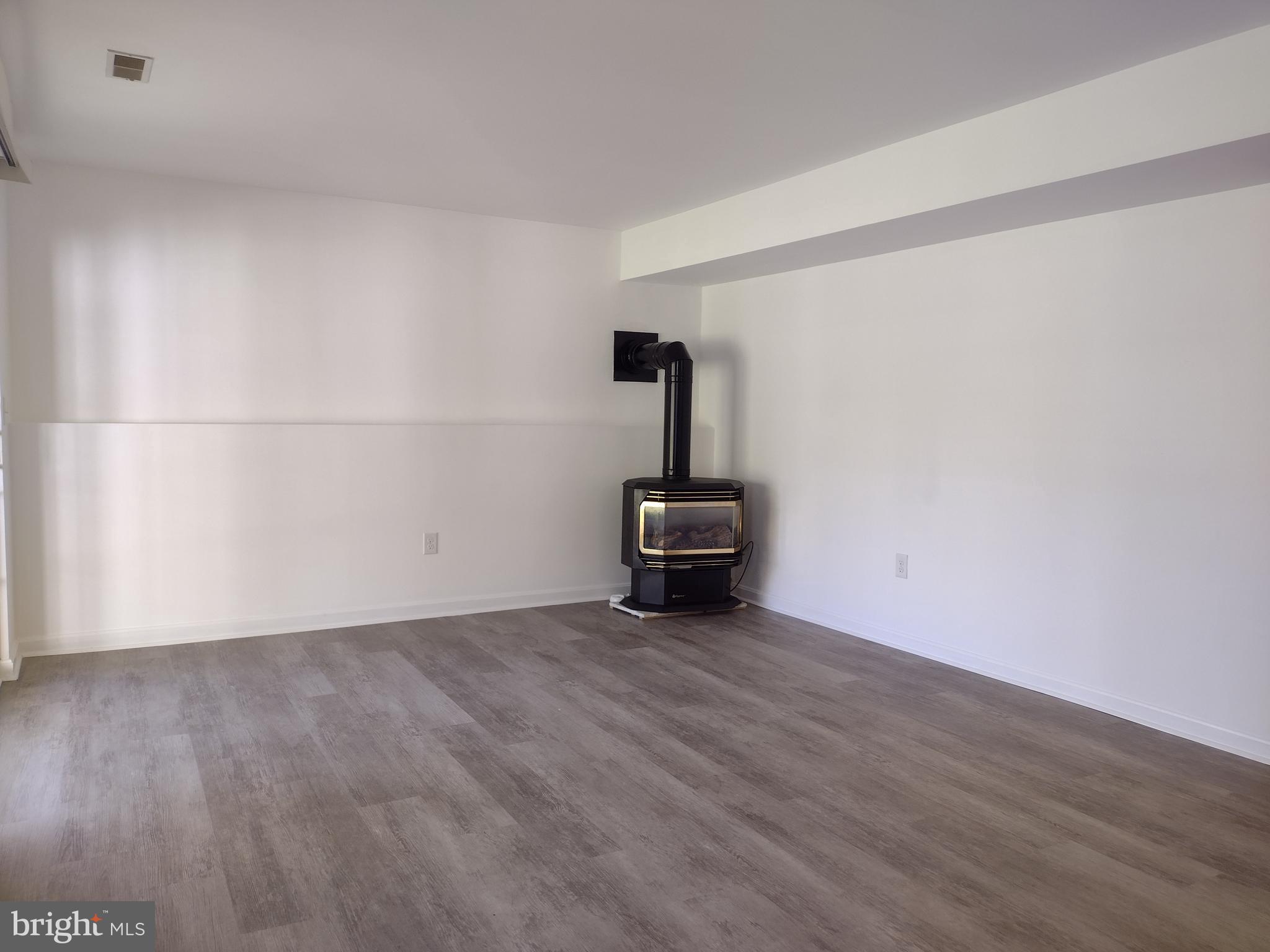 1012 MEADOW GLEN ROAD