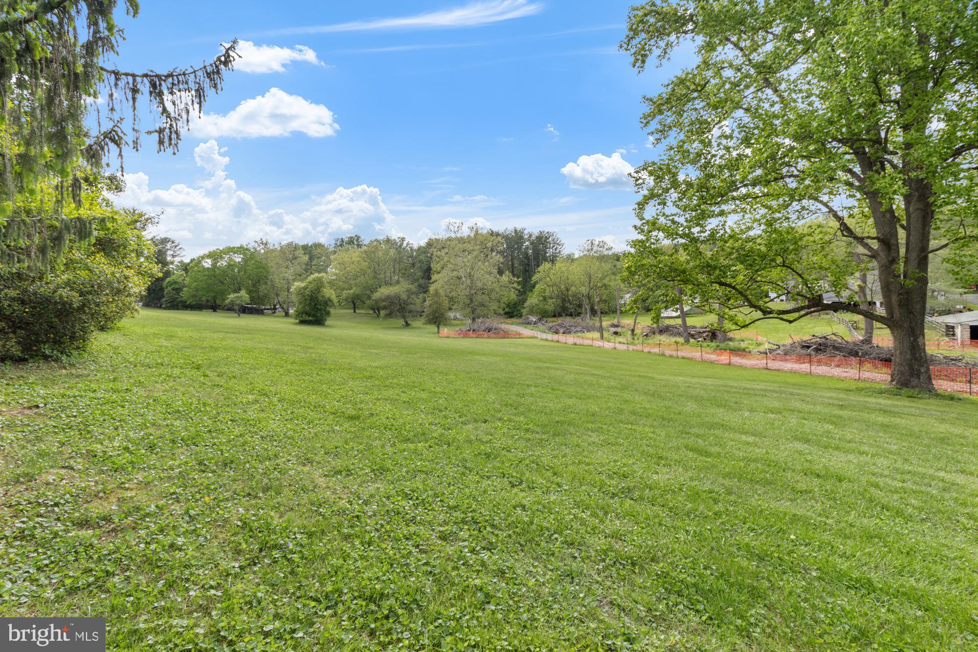 12 WAGON WHEEL COURT