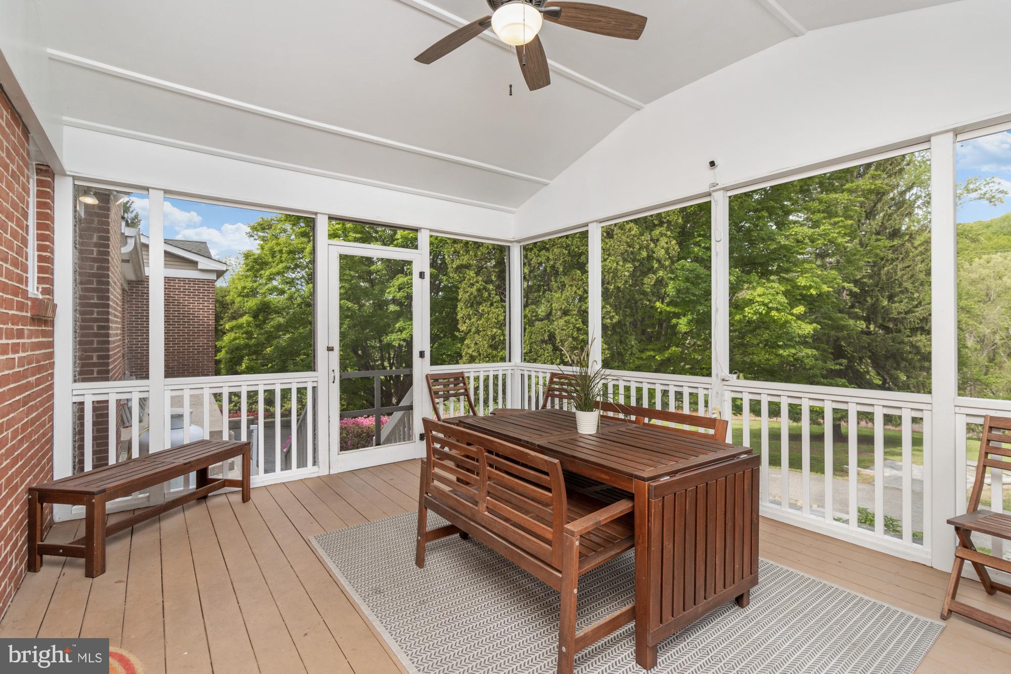 12 WAGON WHEEL COURT