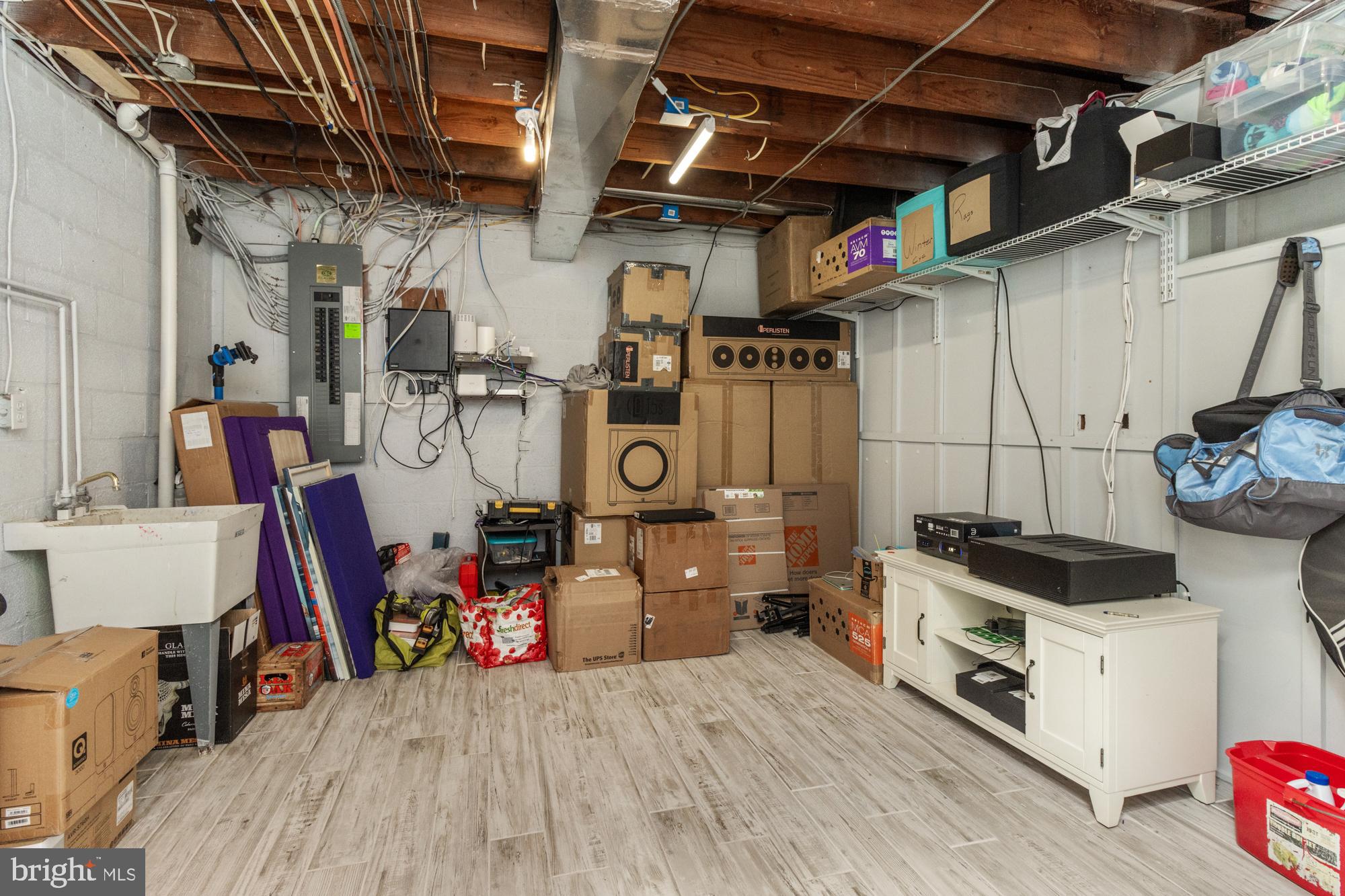 12 WAGON WHEEL COURT