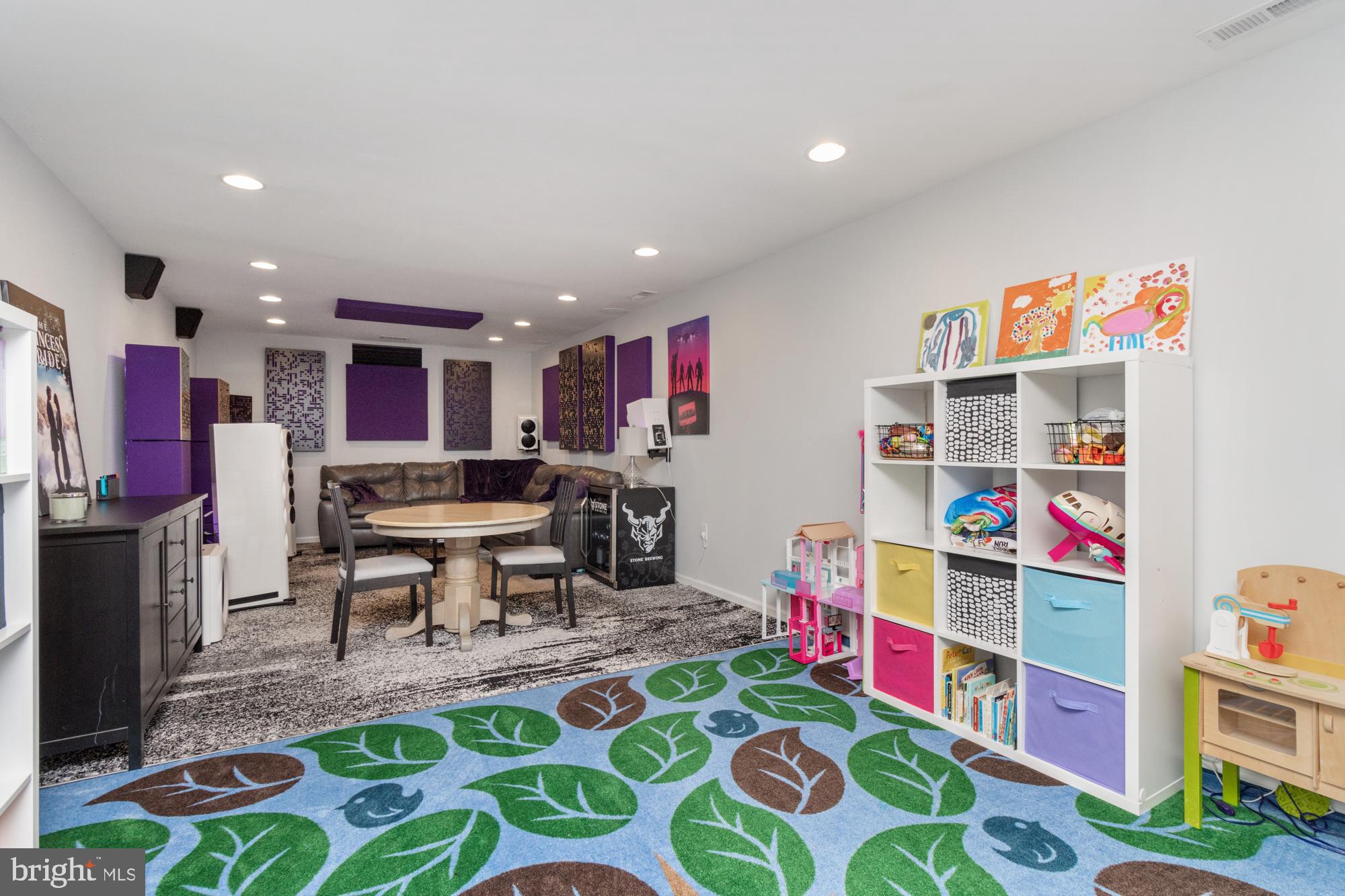 12 WAGON WHEEL COURT