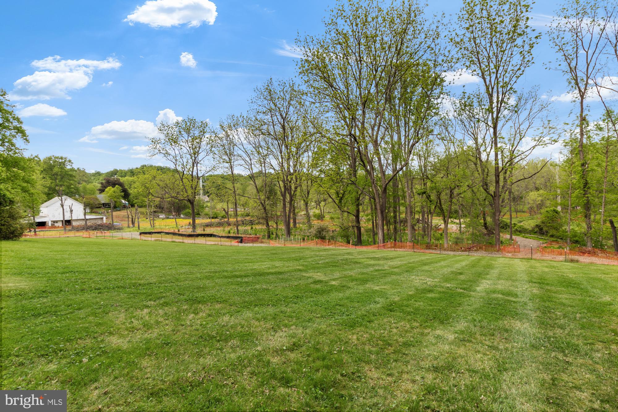 12 WAGON WHEEL COURT