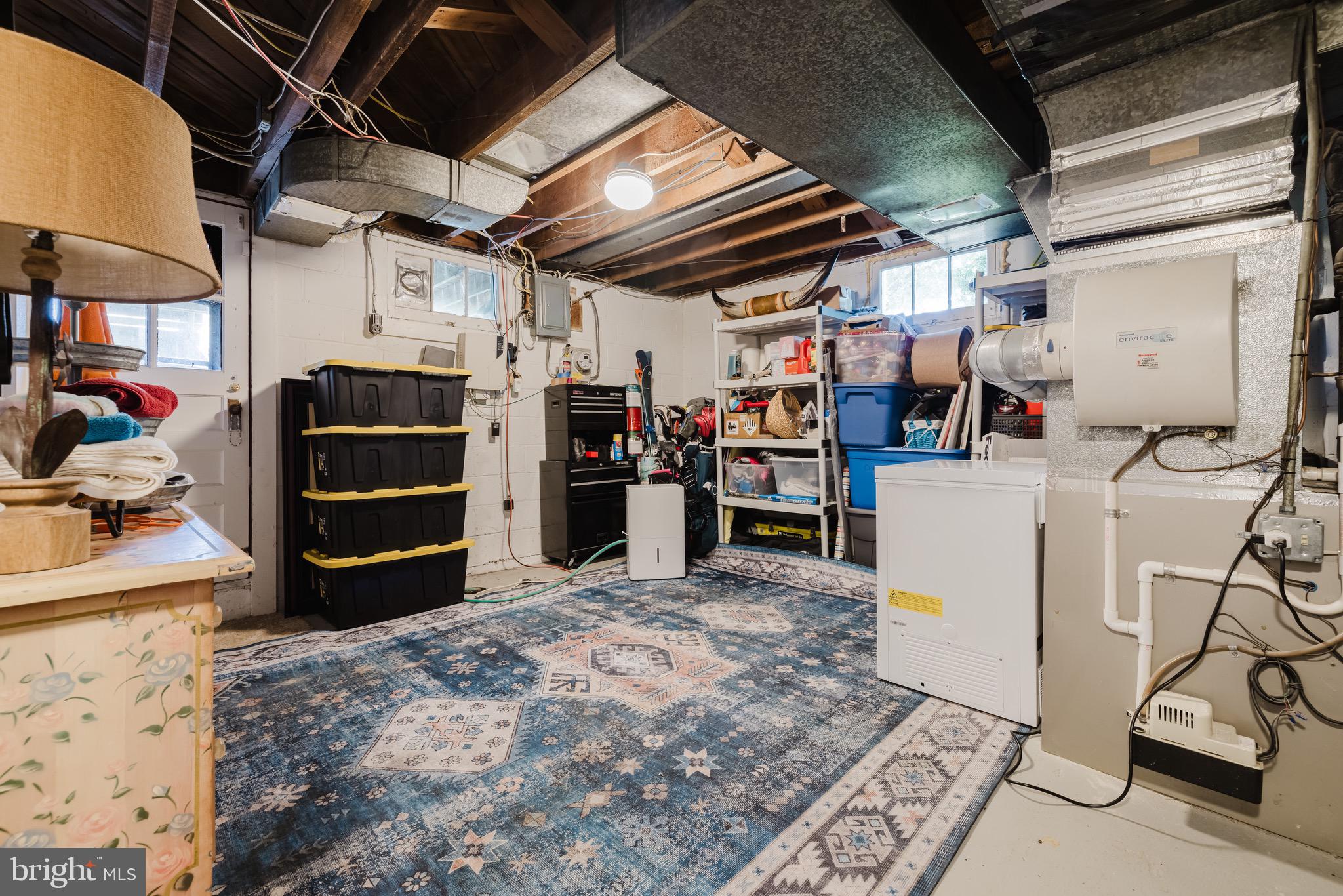 154 STEVENSON LANE
