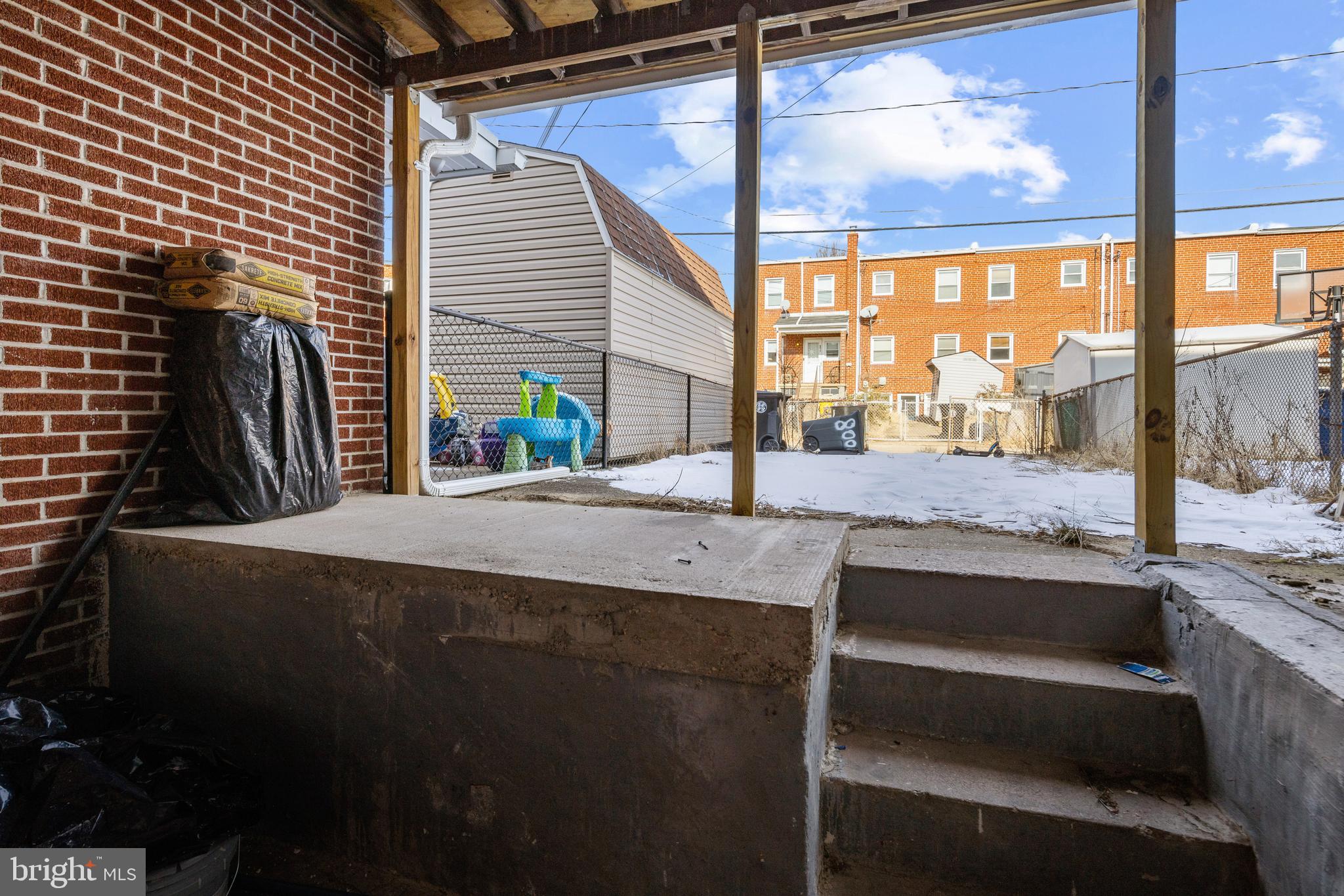 8004 GRAY HAVEN ROAD