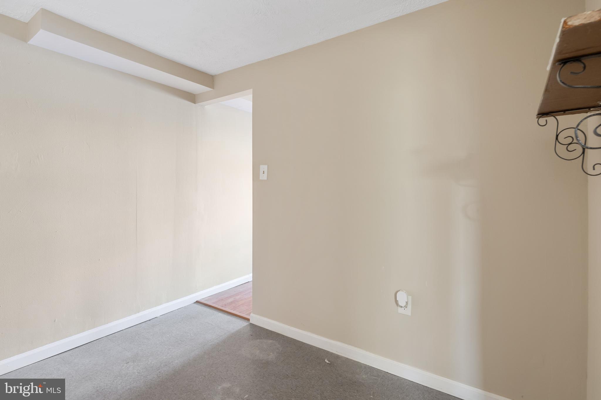 8004 GRAY HAVEN ROAD