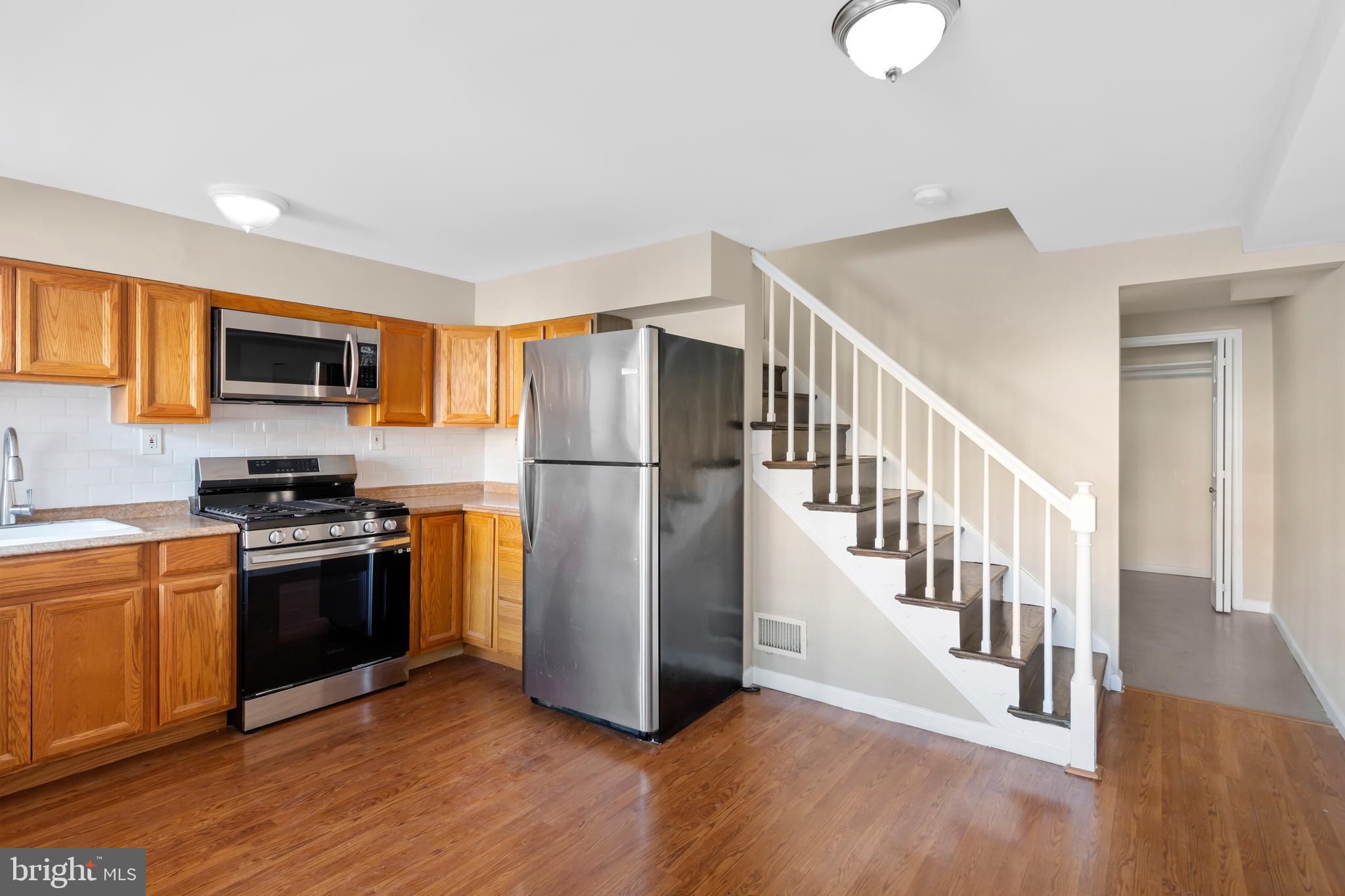 8004 GRAY HAVEN ROAD