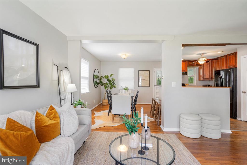 1306 SUDVALE ROAD
