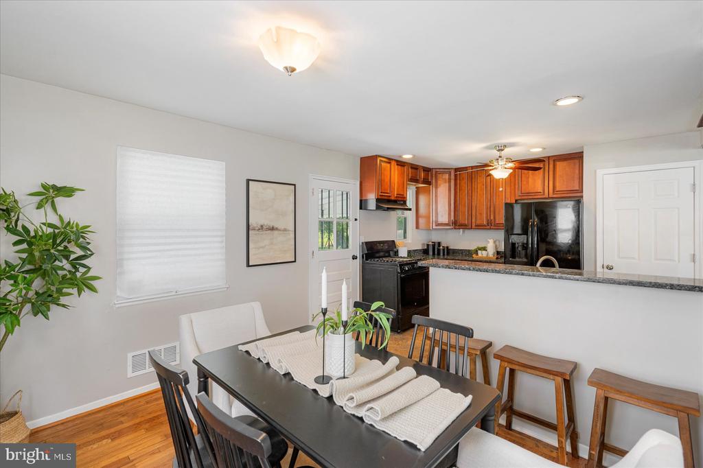 1306 SUDVALE ROAD
