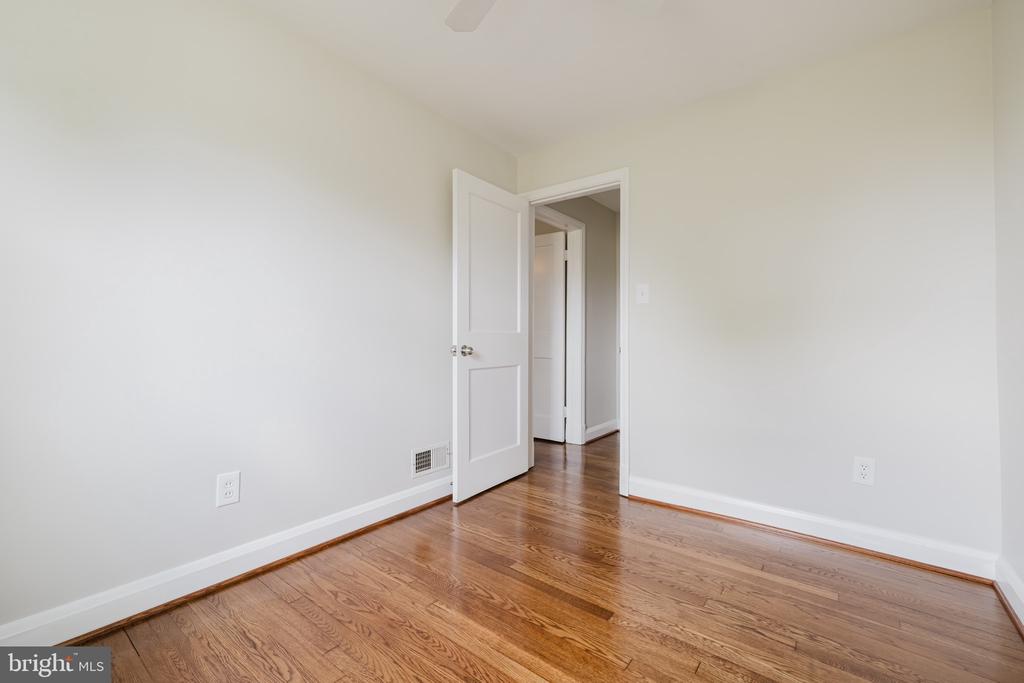 8306 LOCH RAVEN