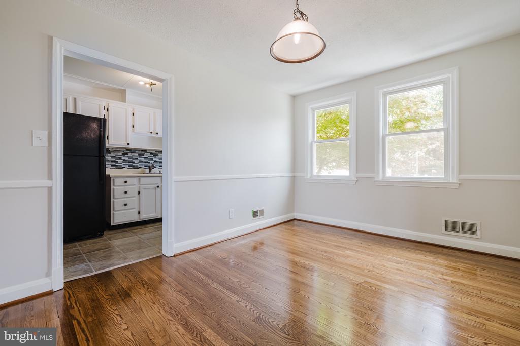 8306 LOCH RAVEN