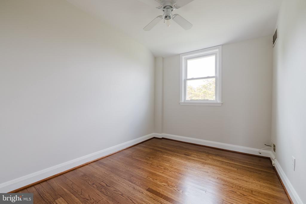 8306 LOCH RAVEN