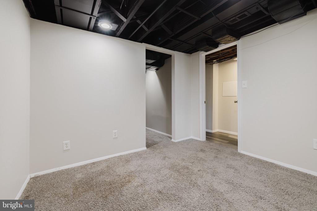 8306 LOCH RAVEN