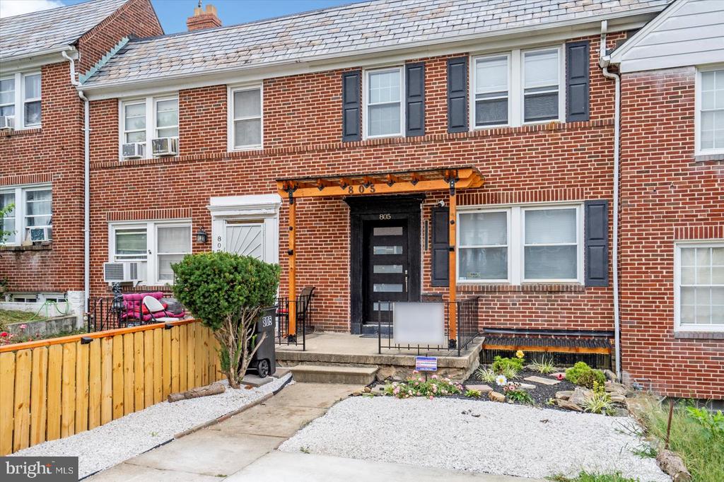 805 BRAESIDE ROAD