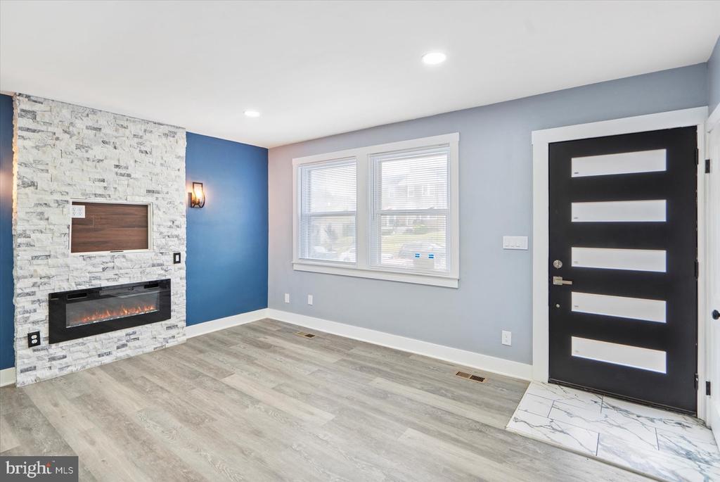 805 BRAESIDE ROAD