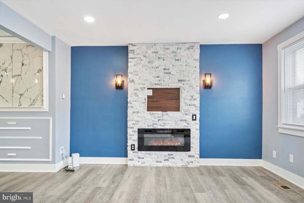 805 BRAESIDE ROAD