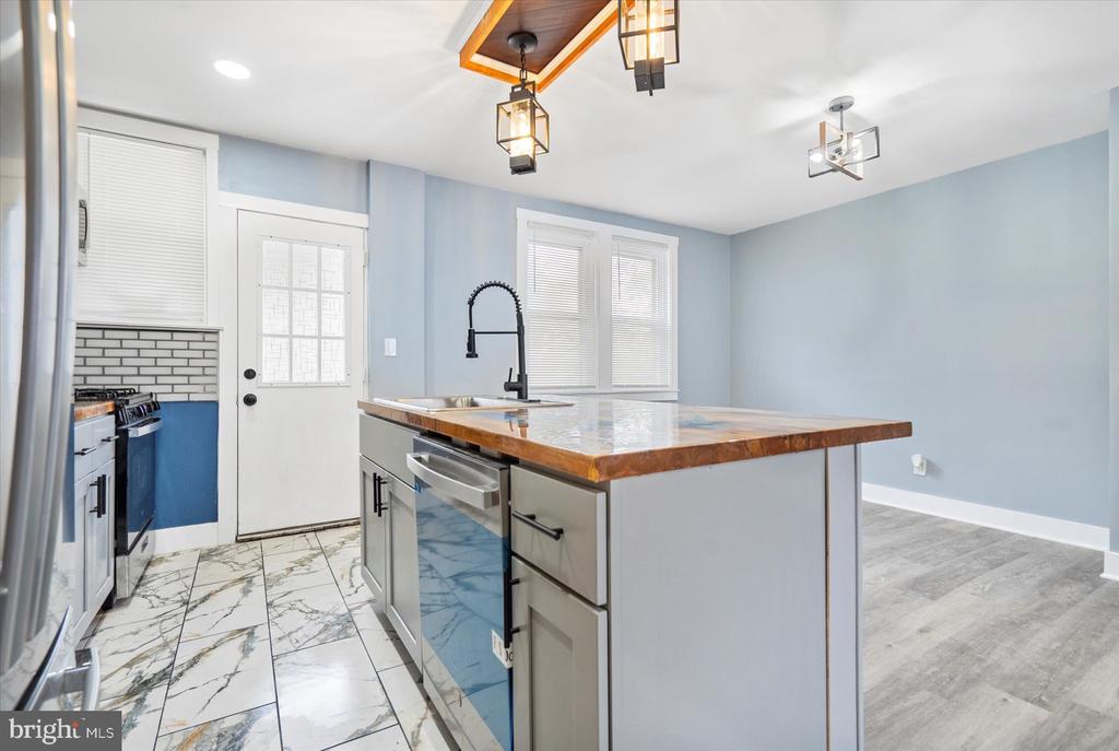 805 BRAESIDE ROAD