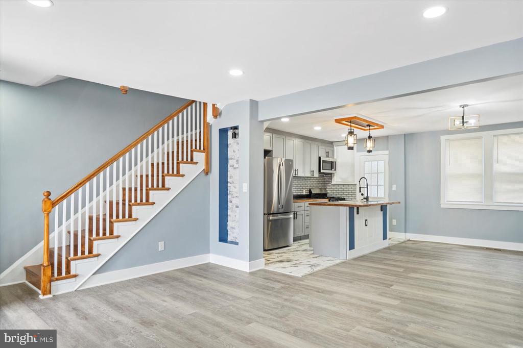 805 BRAESIDE ROAD