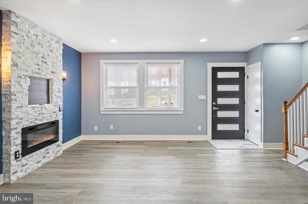 805 BRAESIDE ROAD