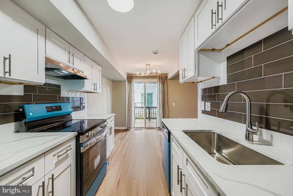 31 EWING DRIVE C