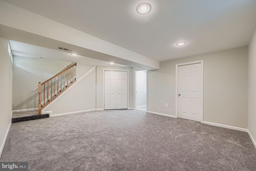 31 EWING DRIVE C